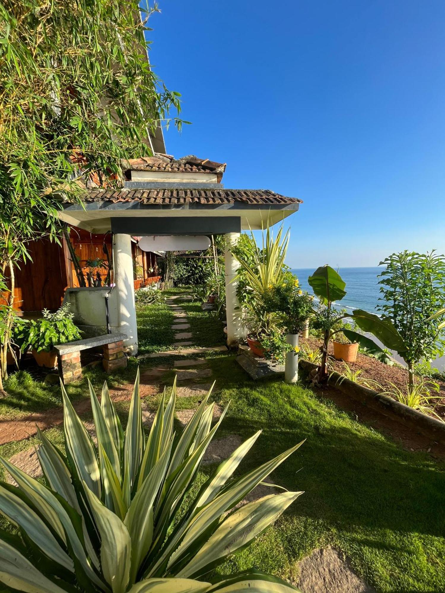 Casablanca Varkala Bagian luar foto